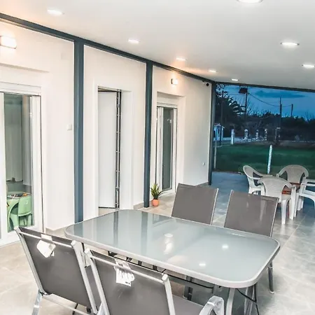 Beach House *